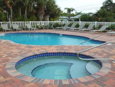 Fenced pool & hot tub